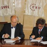 Dr Valentin Inzko (OHR) and Professor István Rév (OSA) signing the Public Archiv